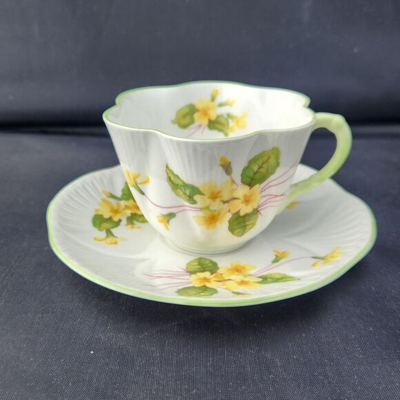 Primrose Pattern Tea Cup Dainty Shape Shelley Bone China Spring Flowers February - Picture 1 of 10